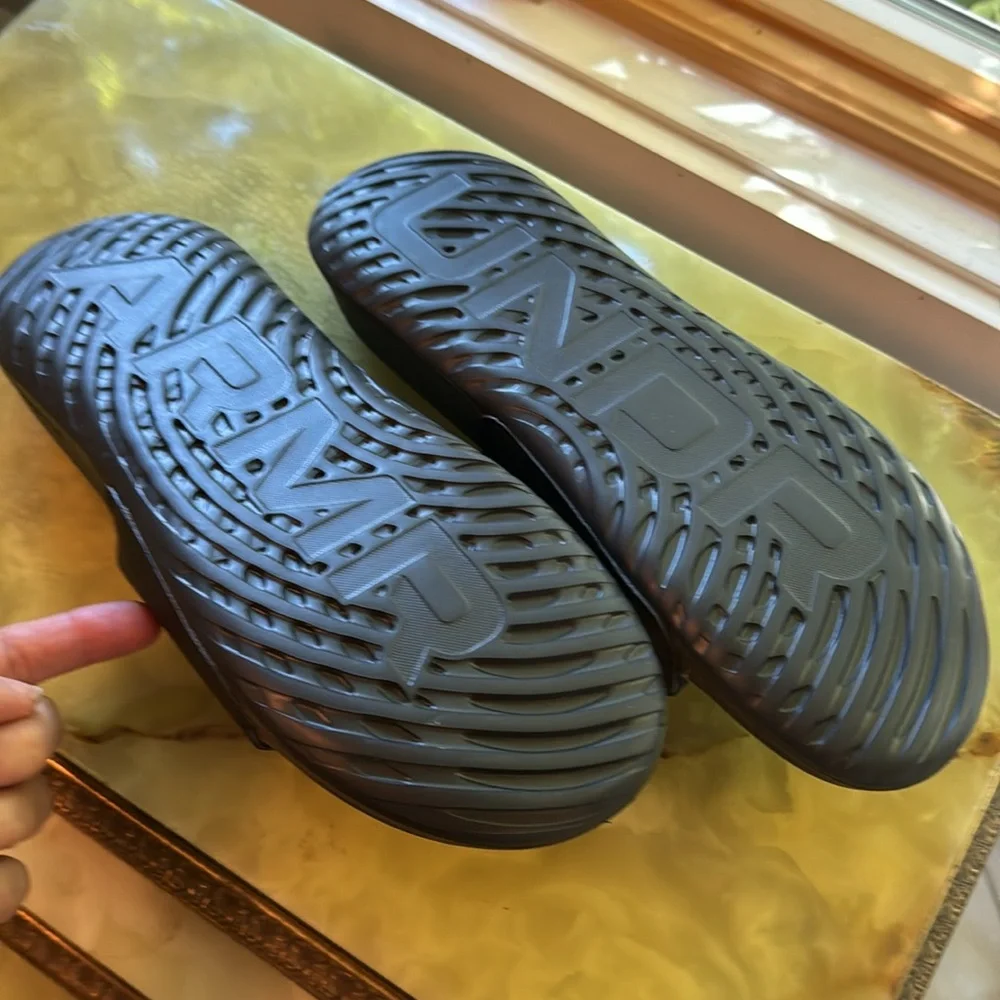 Under Armour Slides (Black) new without tags